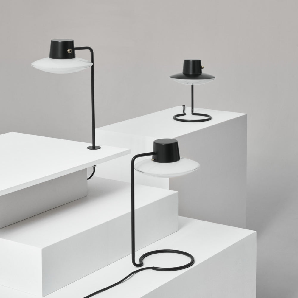 AJ オックスフォード テーブルランプ | ルイスポールセンの正規代理店