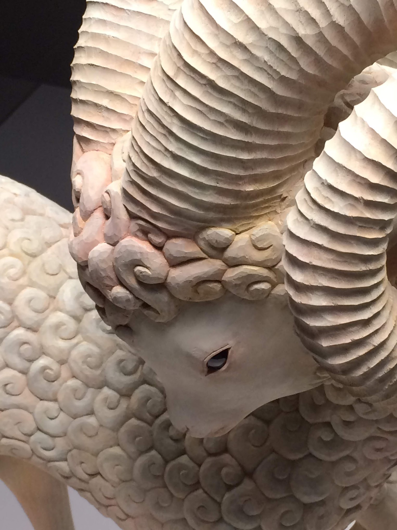 誕生秘話】新しい彫刻アートを生み出す ということ ①魚が苦手な魚屋二