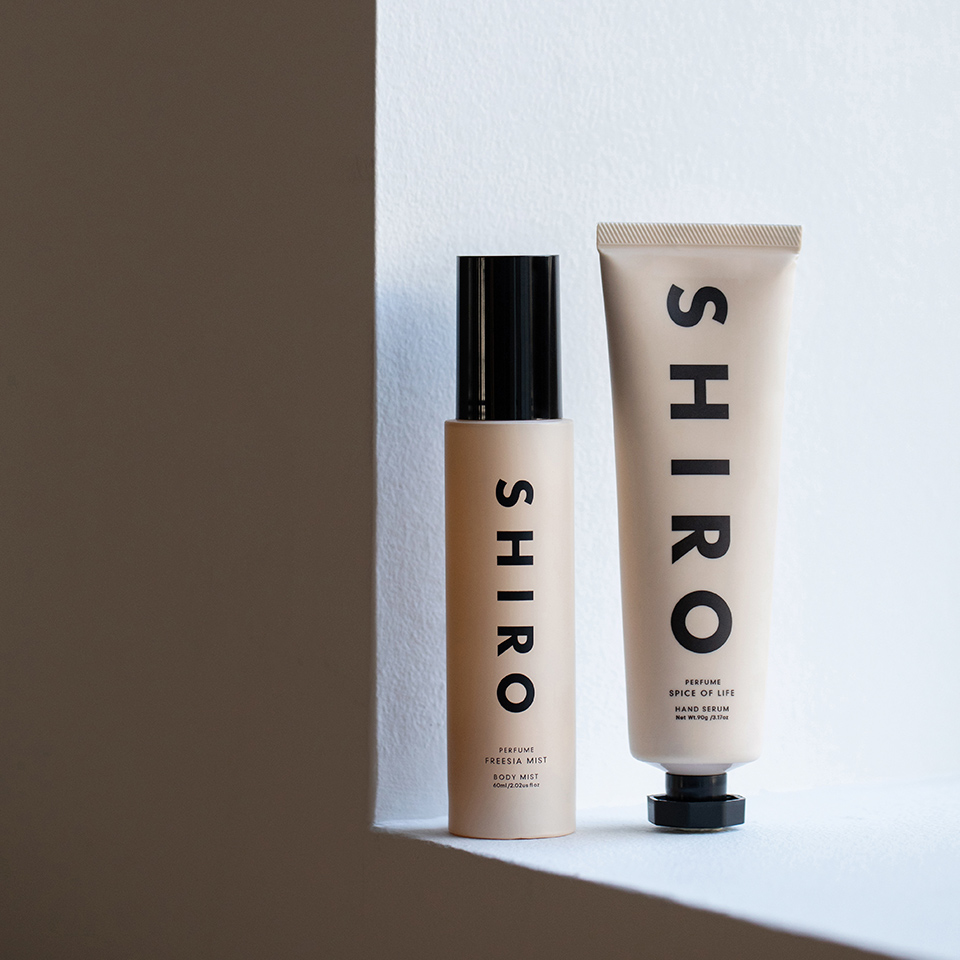 パフューム ハンド&ボディケアキット（ハンド美容液＆ボディミスト