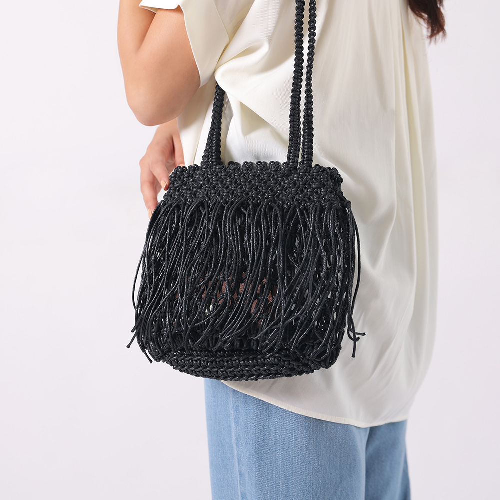 ゆれるフリンジが軽やかなマクラメバッグ | shesay(志成販売