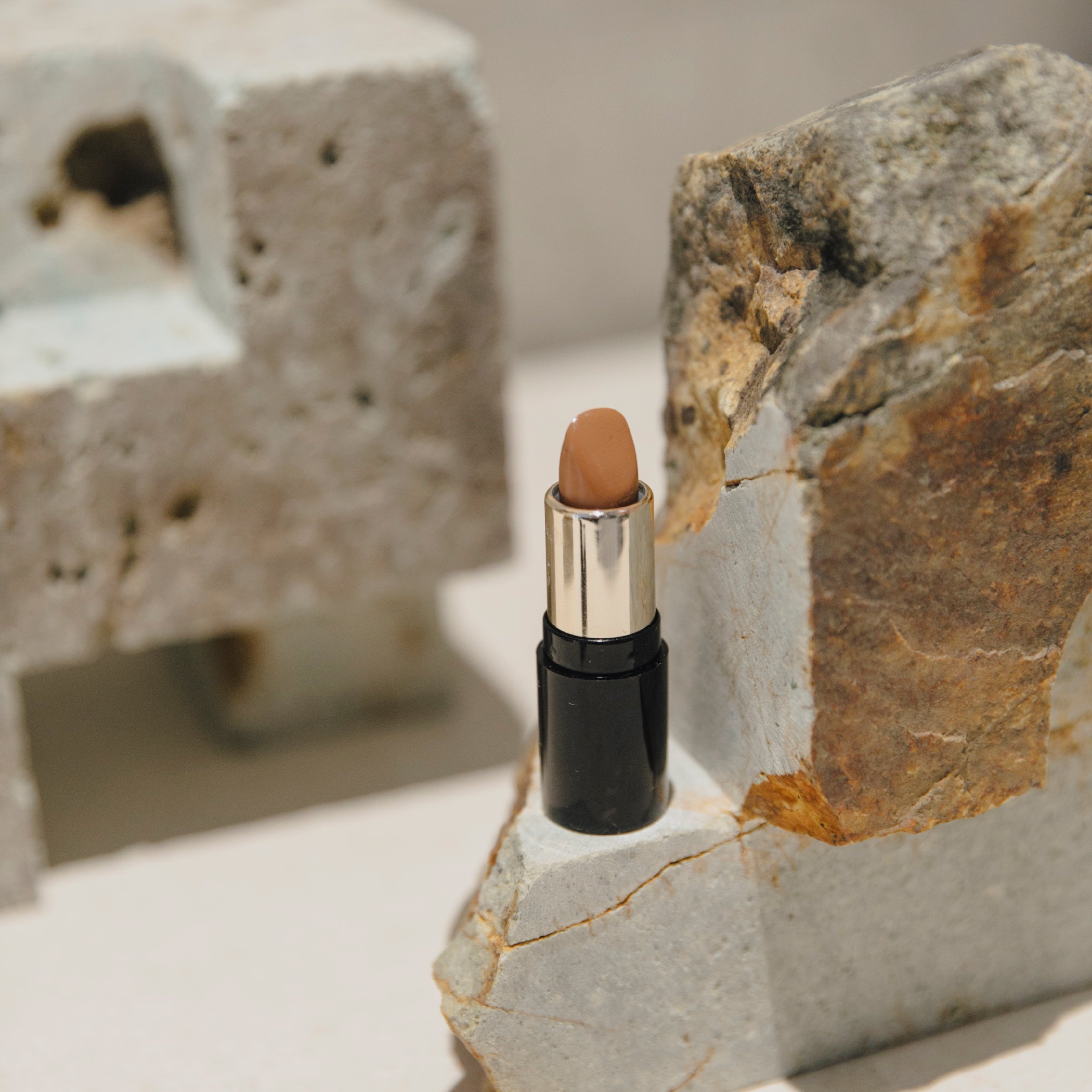 コラボ限定 JSELF × soel LIVING-OIL LIP STICK B001【ベージュ】