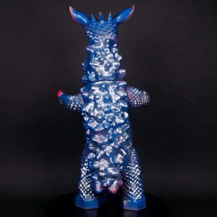 ブルマァク製「ギャンゴ(ブルー)」がギャラリー＆ショップ・墓場の画廊