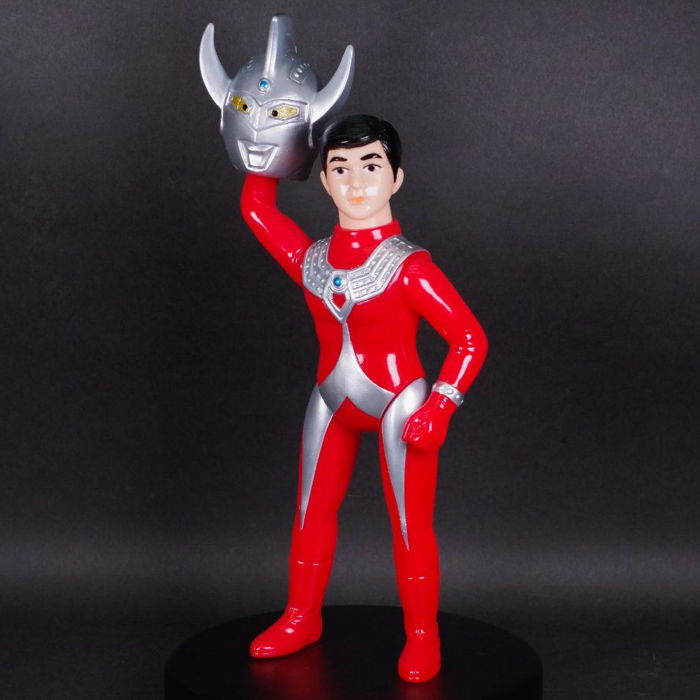 ブルマァクの「マスク取れSウルトラマンタロウ(シルバー)」受注開始