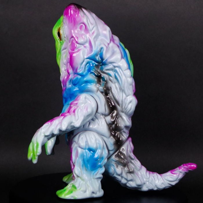 ブルマァクのリトルサイズ「ヘドラ」が新たな「グレー」となって登場