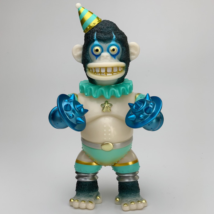 KIK.KAKE TOYから代表作の新バージョン「鉄猿1号 “GHOST CLOWN”」発売