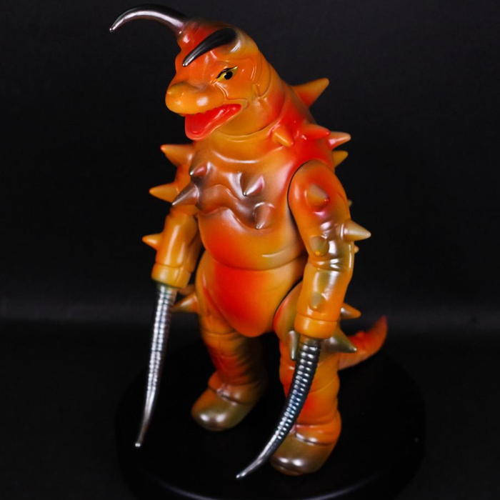 ブルマァクの『帰ってきたウルトラマン』怪獣から「グドン」出現