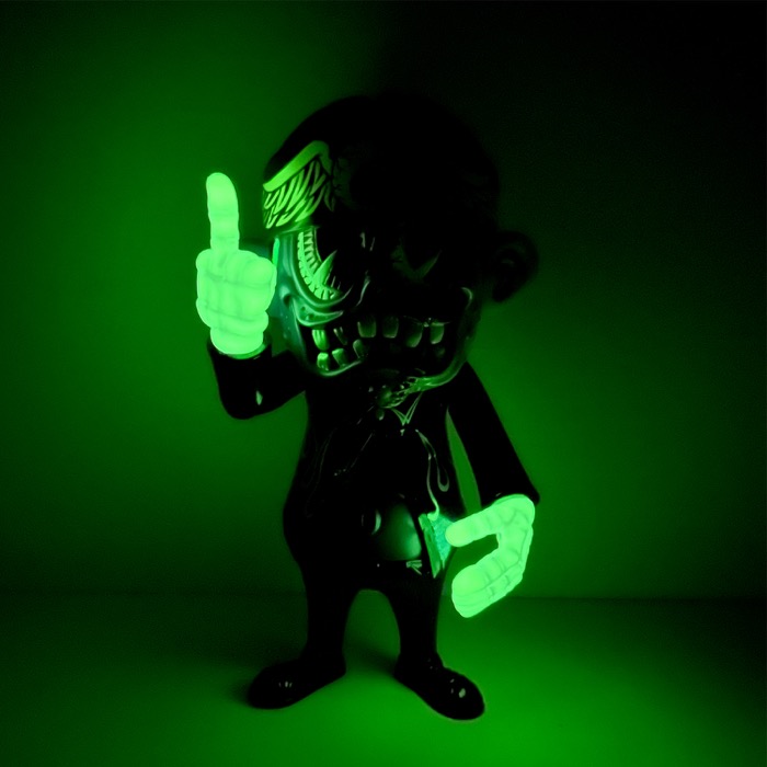 BlackBook ToyにMeteoratoyzによる“やばい”ワンオフ11作品登場