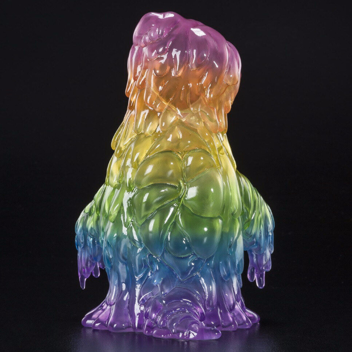 Fantazzzy TOYSの「ヘドラ」新バージョンはうつくしい「レインボー」だ