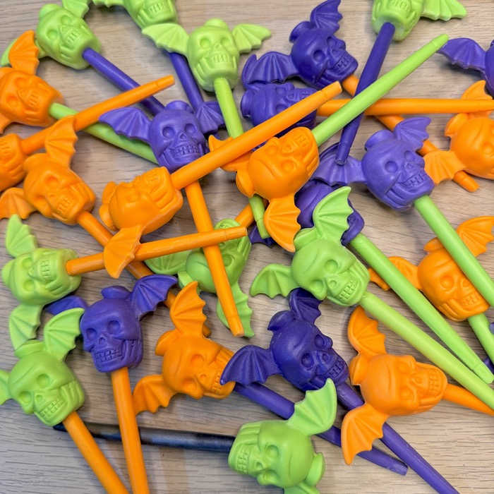 BlackBook ToyからFrank Kozik氏の「Vampire Piggums Inner Skull ver