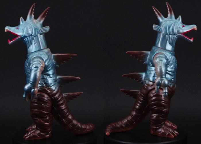 ブルマァク製「巨大魚怪獣ムルチ」が「カタログカラー」となって