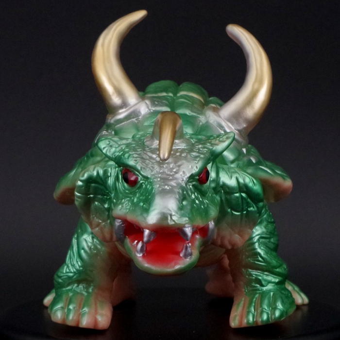 ブルマァクの「マンション怪獣キングストロン」が出現！ | sofvi.tokyo