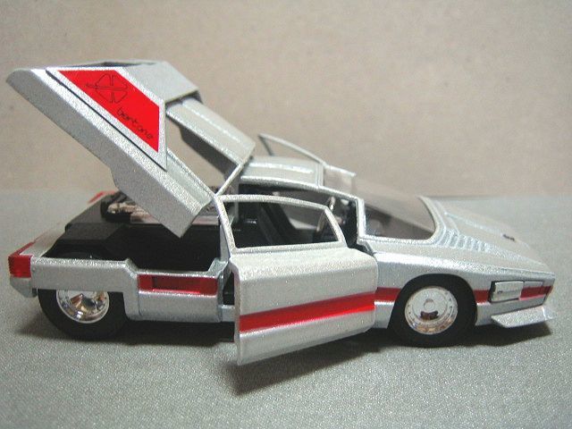 アルファロメオ ナバホ Alfa Romeo Navajo RC ラジコンカー アルファロメオ ナバホ Alfa Romeo Navajo RC ラジコンカー アルファ