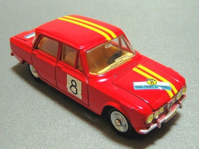 Dinky Toys ディンキー アルファロメオ ジュリア1600 当時物 Dinky Toys ディンキー アルファロメオ ジュリア1600 当時物 - メルカリ