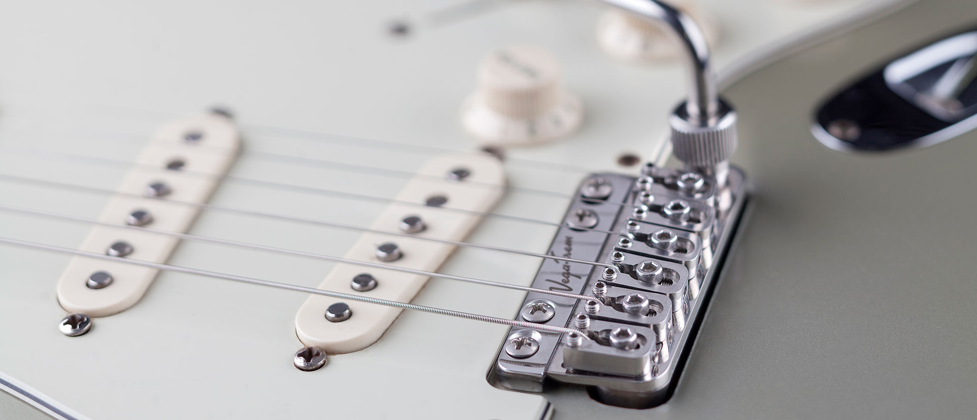 Vega-Trem – SOLID BOND