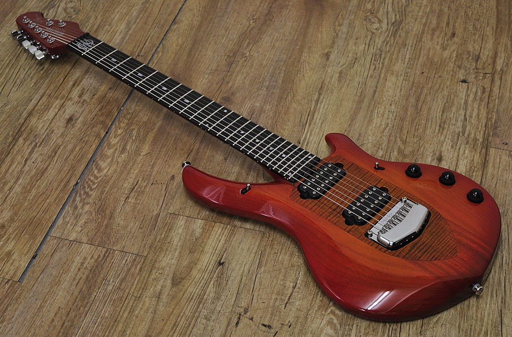 MUSIC MAN MusicMan Majesty 7 RED SUNRISE | 買取り実績 - 楽器