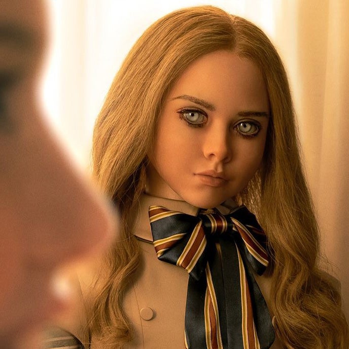 AI人形ホラー『M3GAN／ミーガン』の等身大レプリカが発売へ 約7万5000