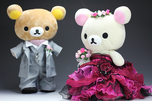 リラックマ＆コリラックマのウェルカムドール、赤系カラードレス