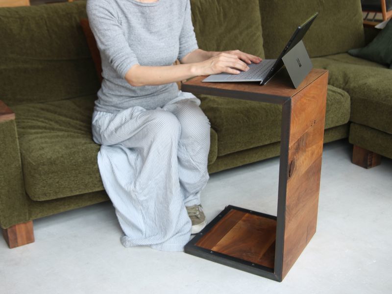 ≪サイドテーブル≫【無垢ウォールナット×アイアン コの字型/サイド