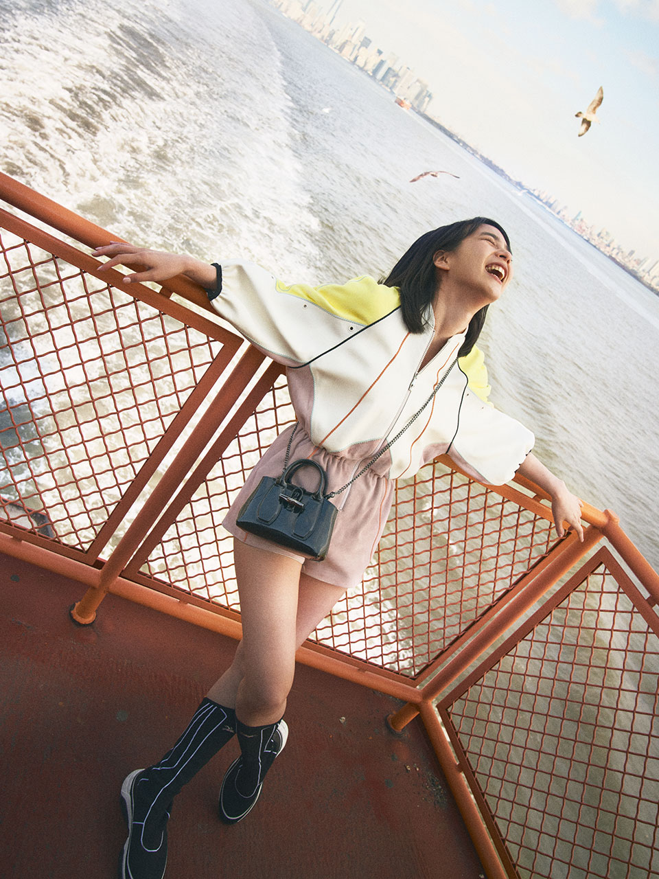 のん、「ロンシャン」と行くNYの旅 | エル・オンライン