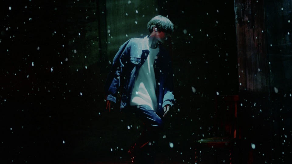 米津玄師、初のCM出演 新曲「Flamingo」MVもテレビ初解禁 | SPICE