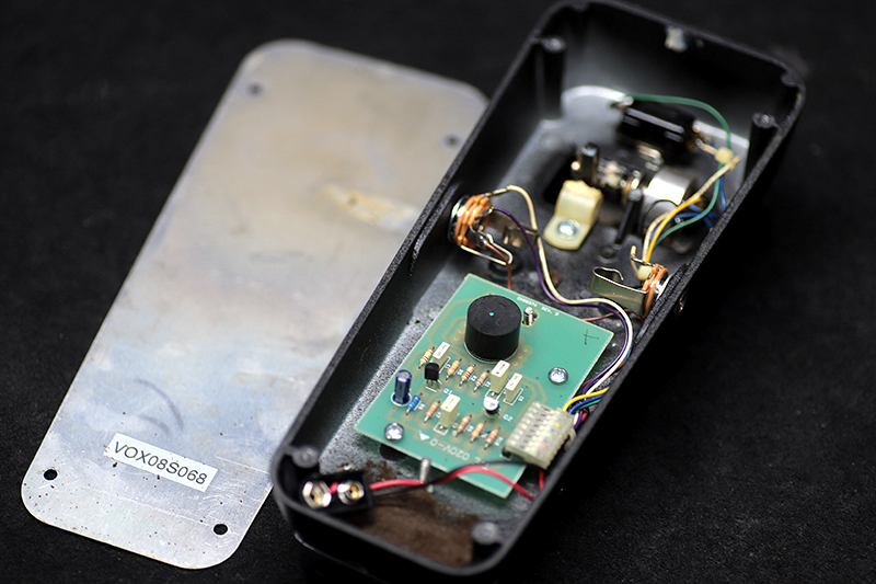 VOX V847 - DCジャック増設