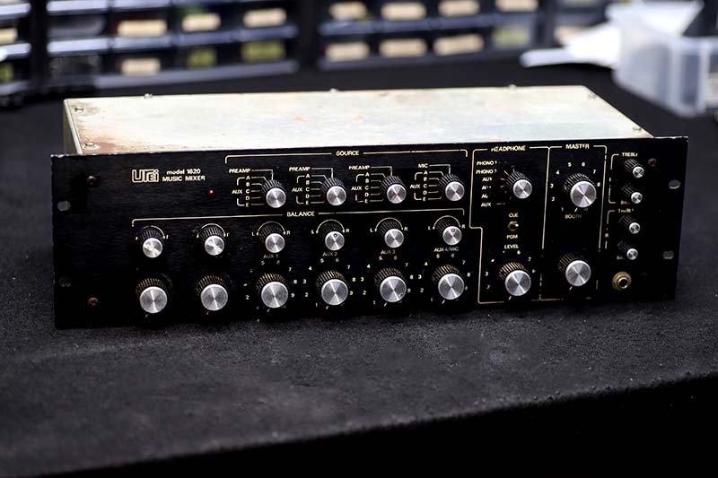 UREI 1620 MUSIC MIXER - RCAジャック交換