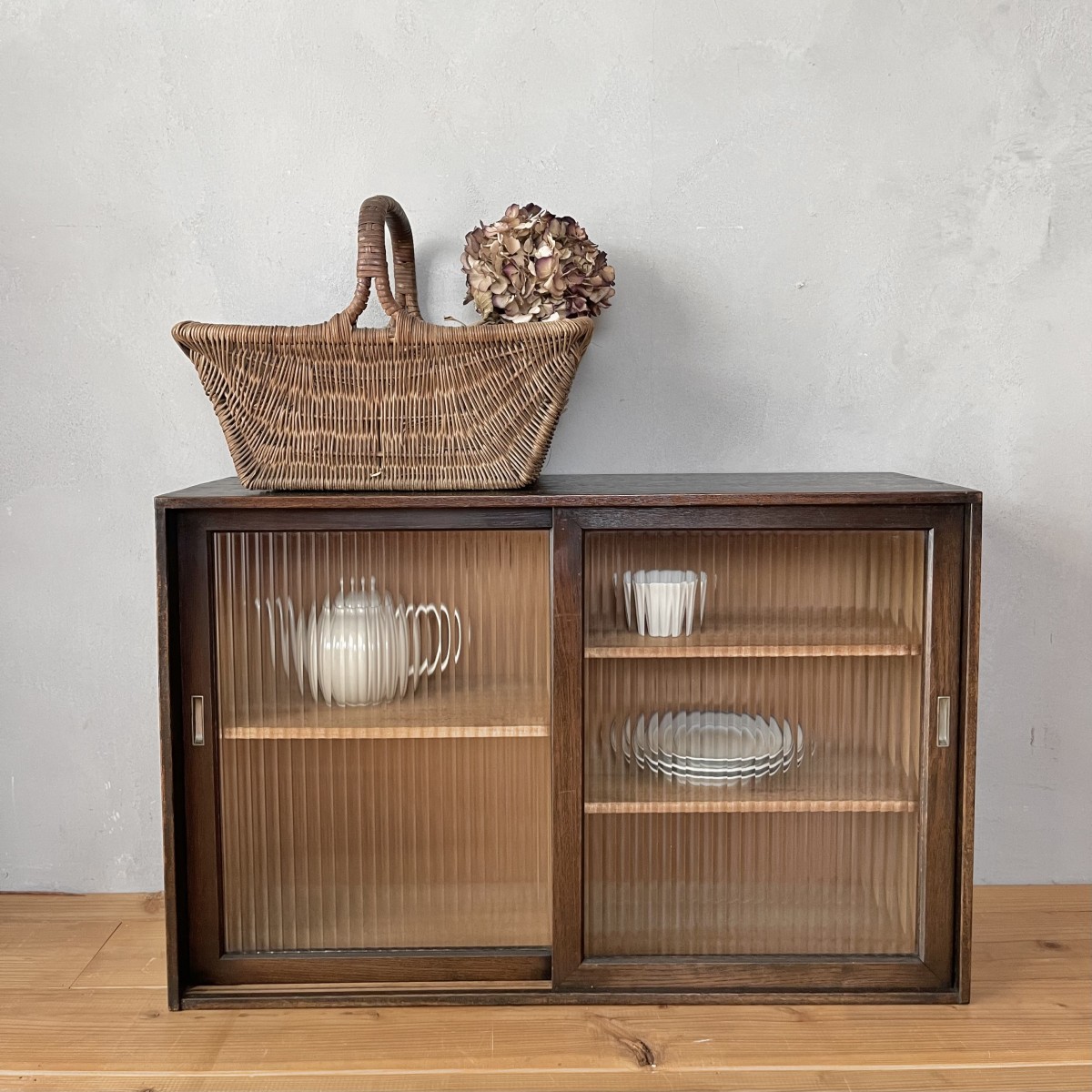 モールガラスのガラス棚 上 ＃321：sumica