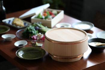 二つの寿司桶になるおひつ | すまいの雑貨店【sumao】