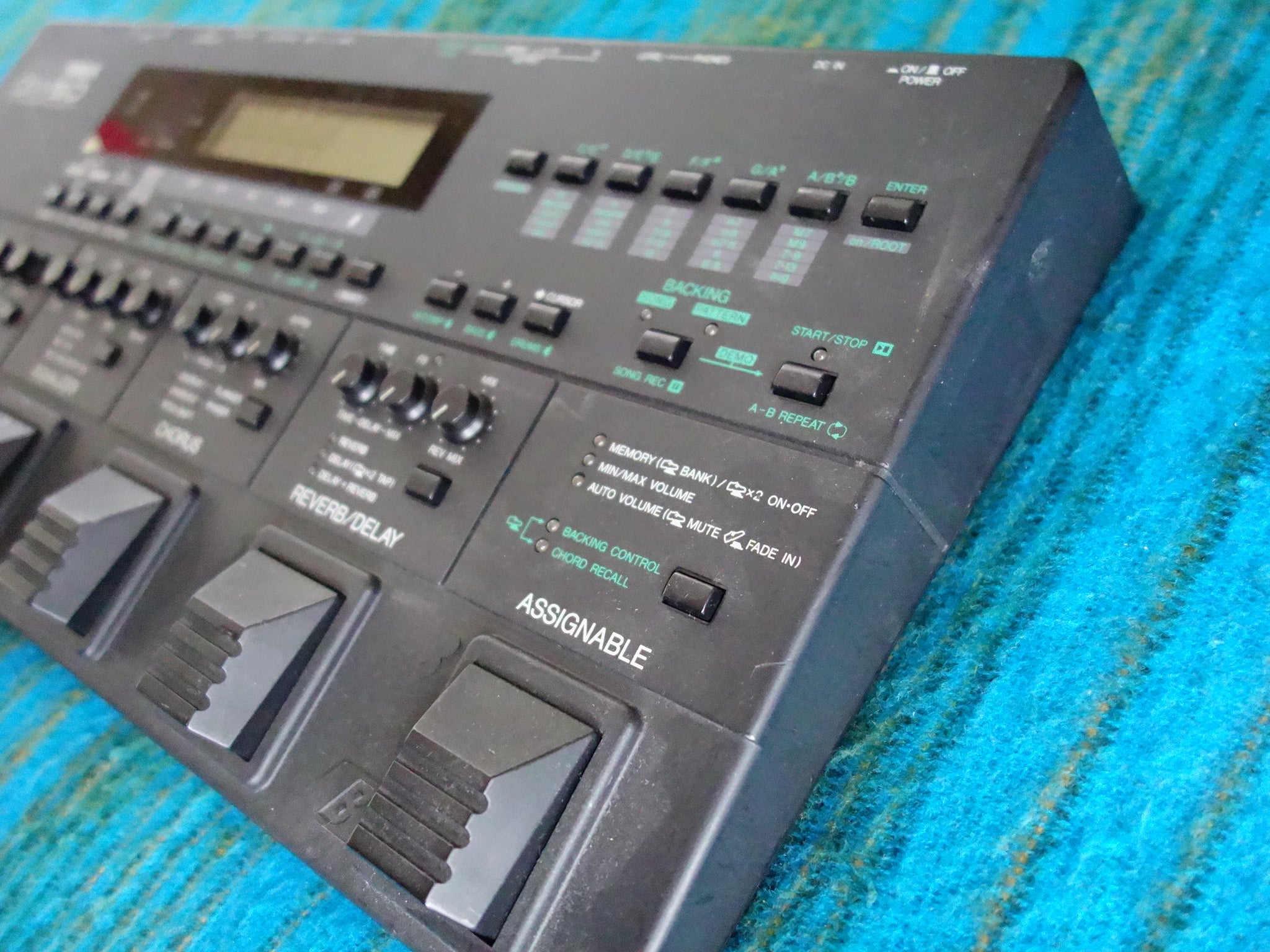 Yamaha GW50 Guitar Performance Effector - 90's Multi Effects w/ AC