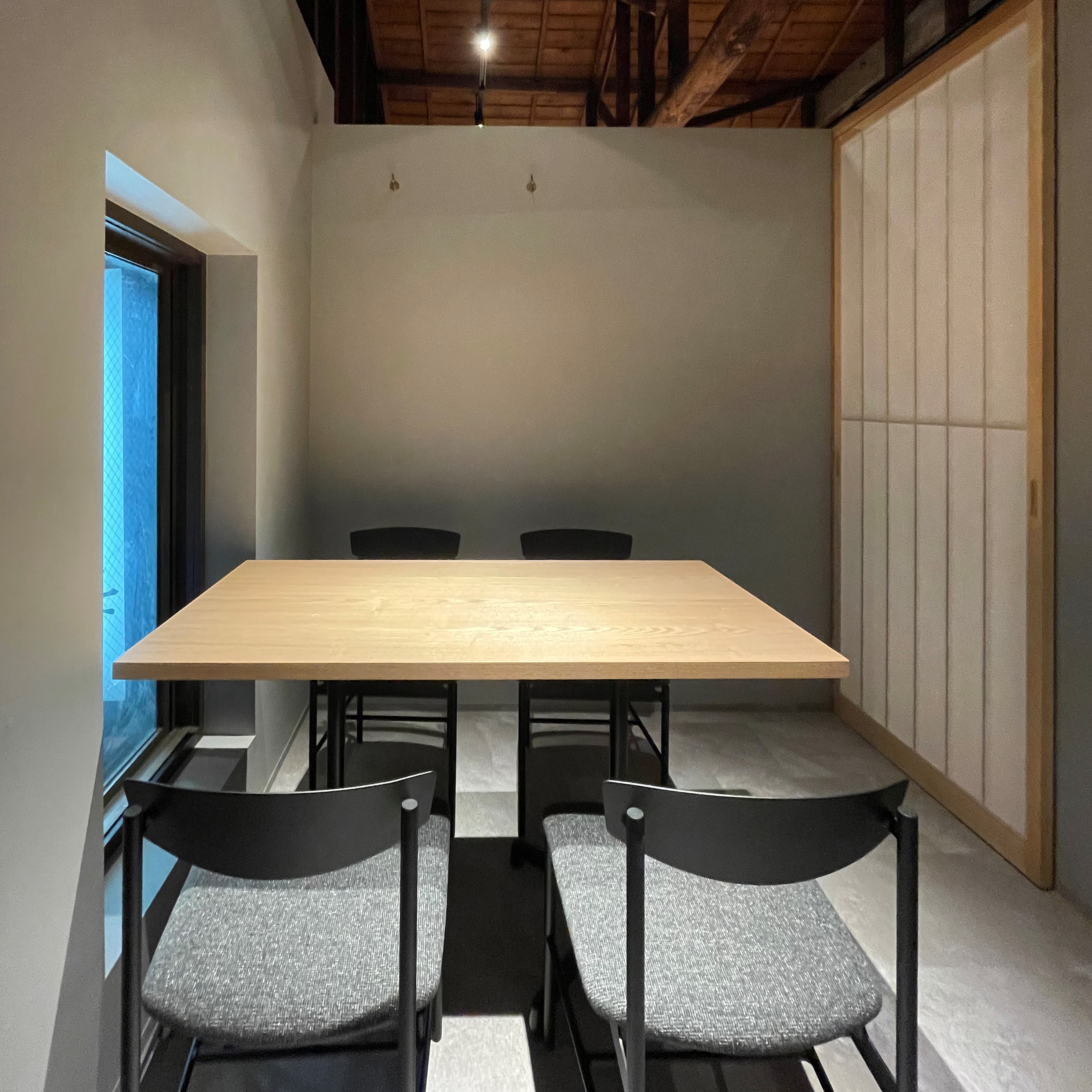 Petitチェア SILVER | SUGIYAMA | Japanese Minimalist Solid Iron