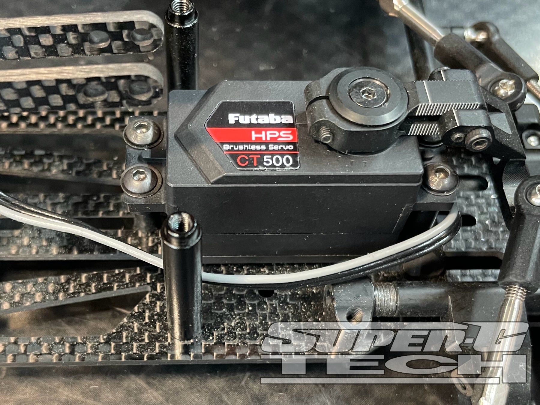 Futaba HPS-CT500 Servo - BANG FOR THE BUCK! – Super-G R/C Drift Arena