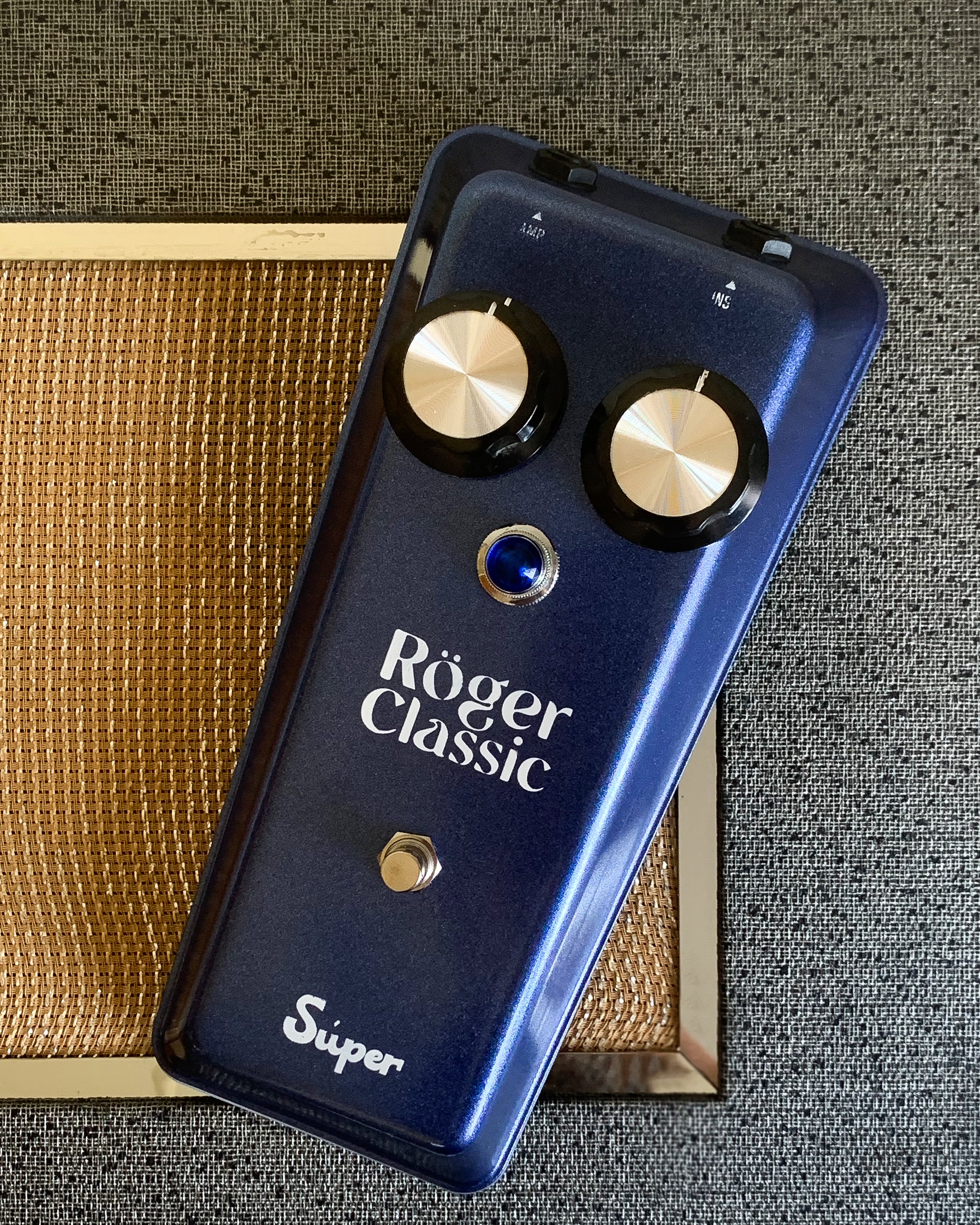 SÚPER Röger Classic, NKT275 handmade germanium fuzz – Súper Pedals