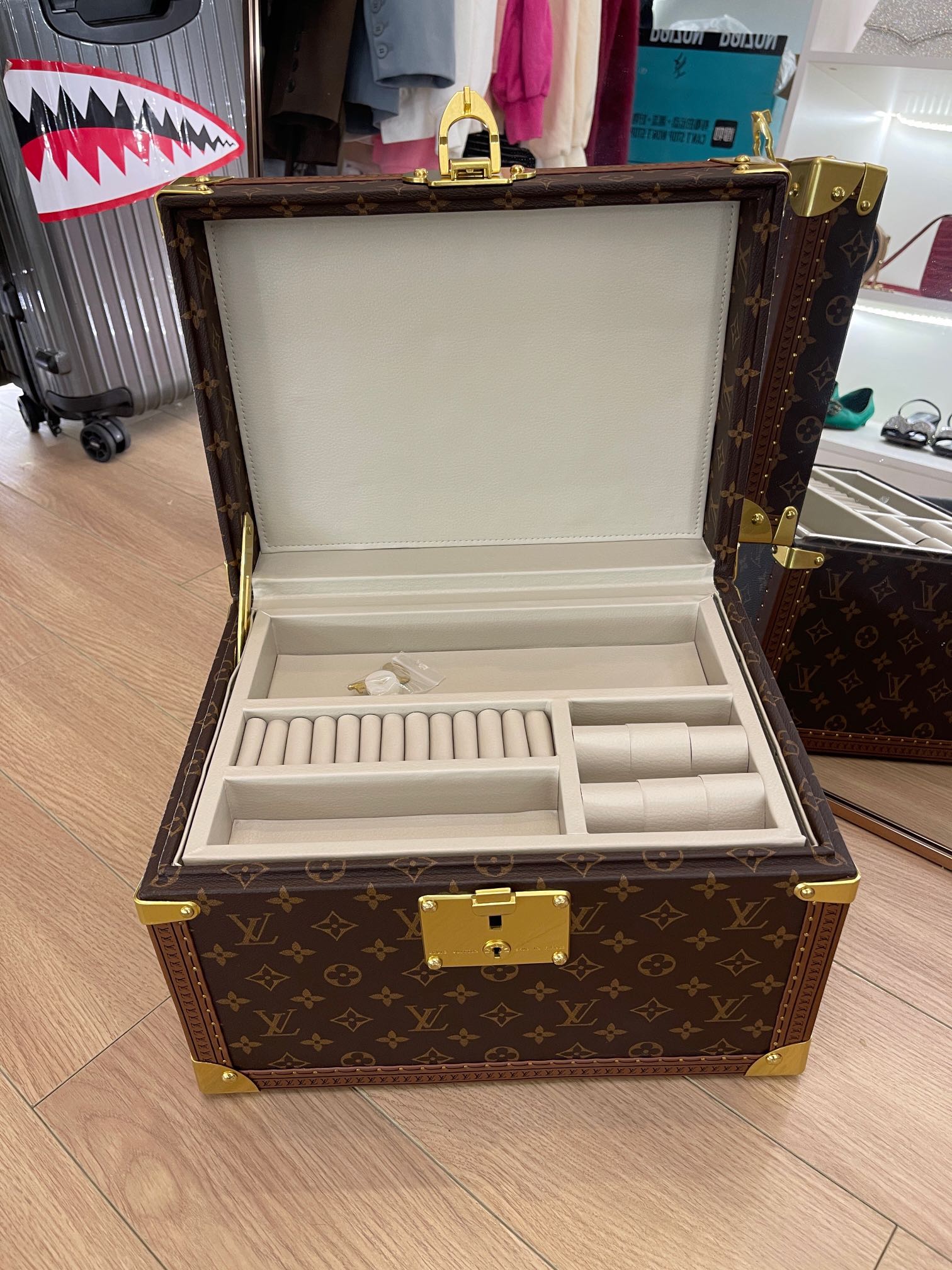 Supsale｜スーパーコピーブランド通販専門店 | バッグ・時計・服（代金