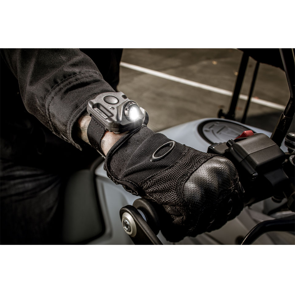 SUREFIRE 2211 – Rechargeable Variable-Output LED WristLight | SUREFIRE