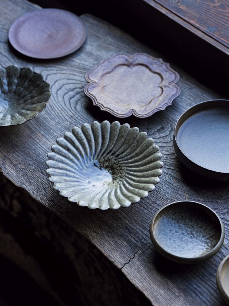 目利きが注目する逸品！瀬戸内海の離島在住の陶芸家ユニット「てしま島