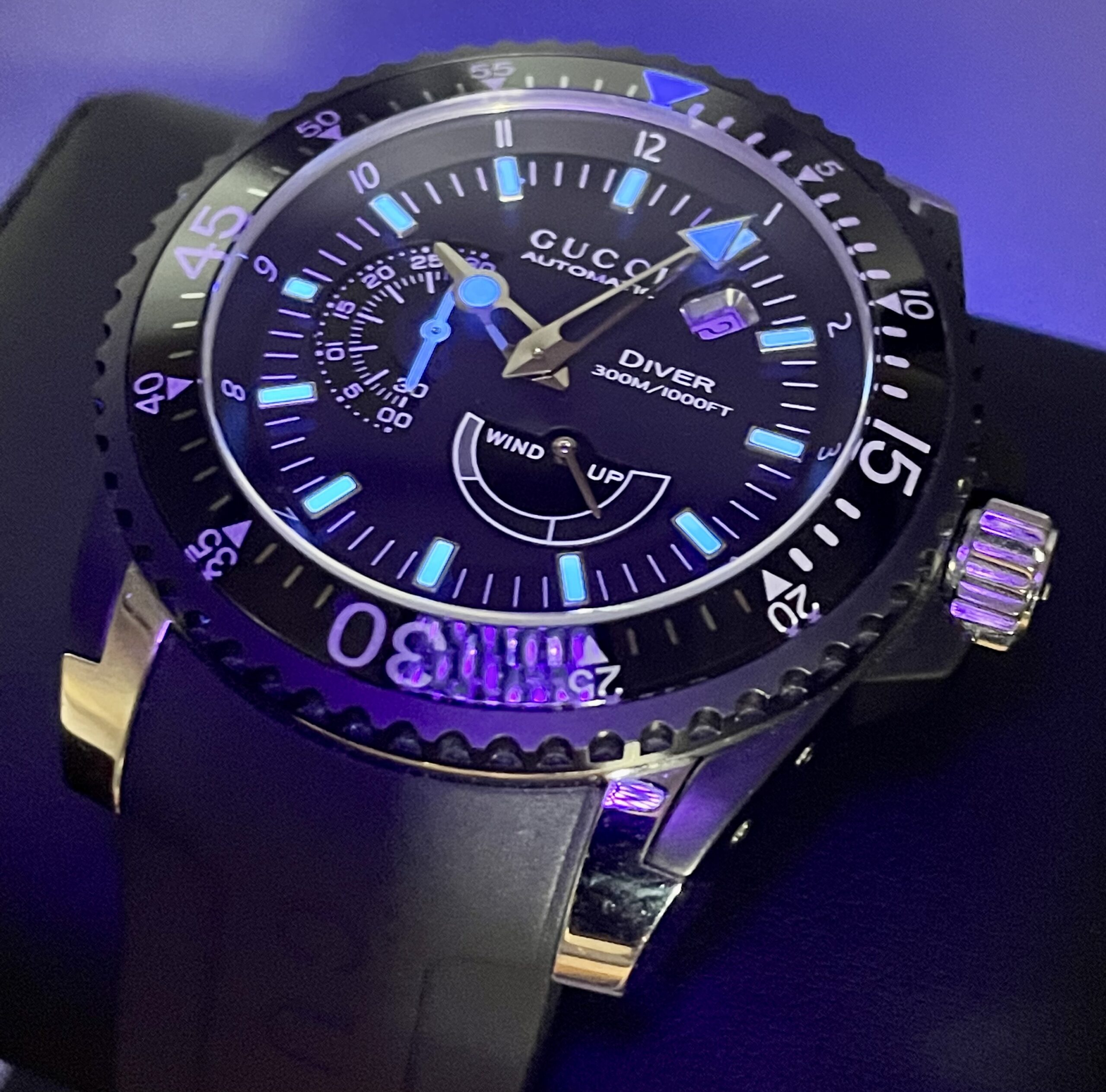 Gucci XL Diver 45mm Girard-Perregaux Swiss Automatic Movement 300m