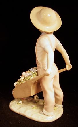 r270 リヤドロ 「花車」1283 少年 花 フィギュリン 置物