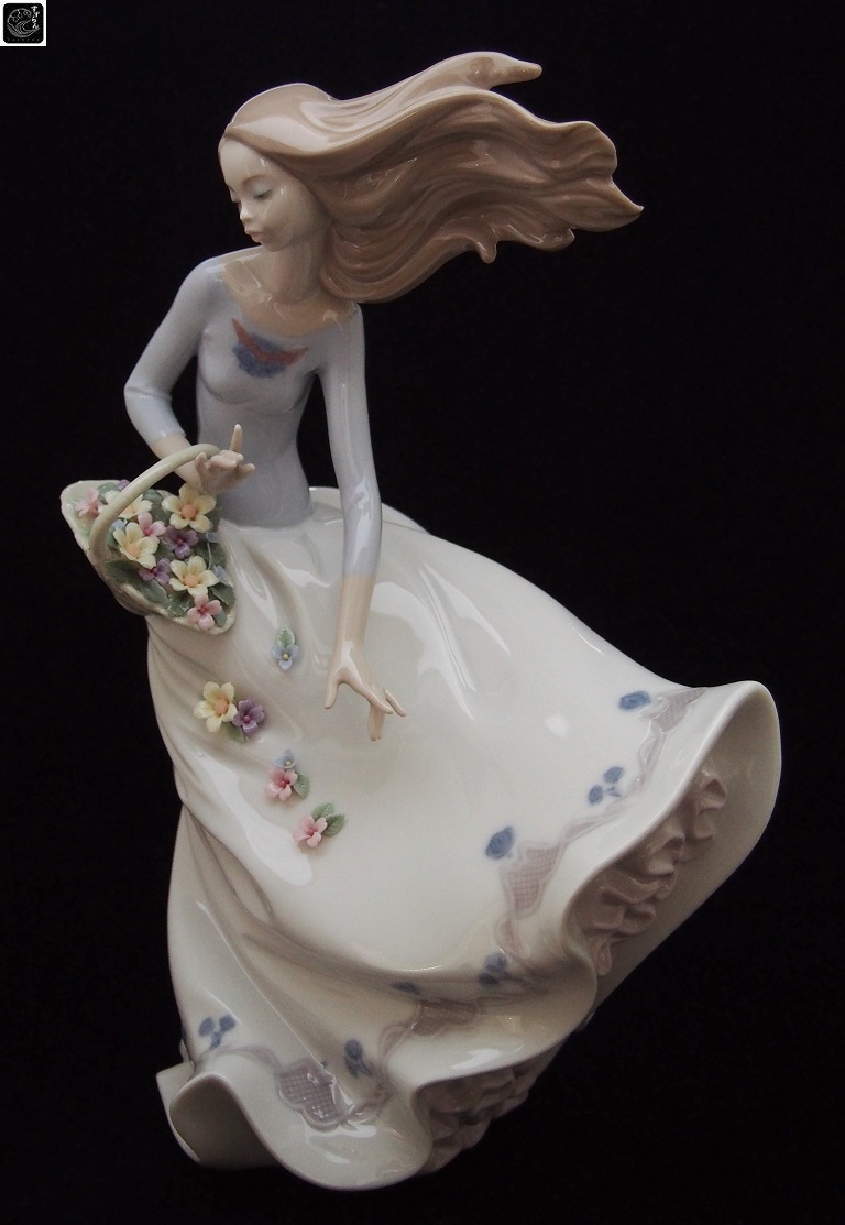 リヤドロ】【風のいたずら】【6767】