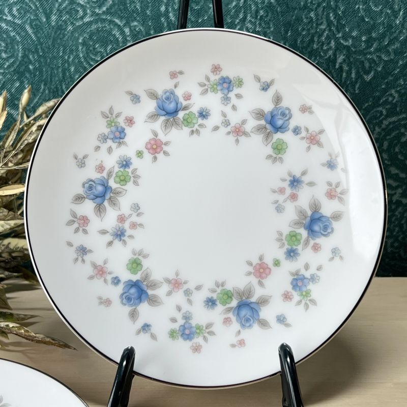 NORITAKEノリタケ 早春シリーズ 青い花柄 薔薇模様 ケーキ皿 15cm 2枚