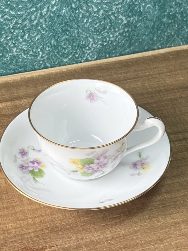 大倉陶園 OKURA すみれの花束 カップ＆ソーサー B205