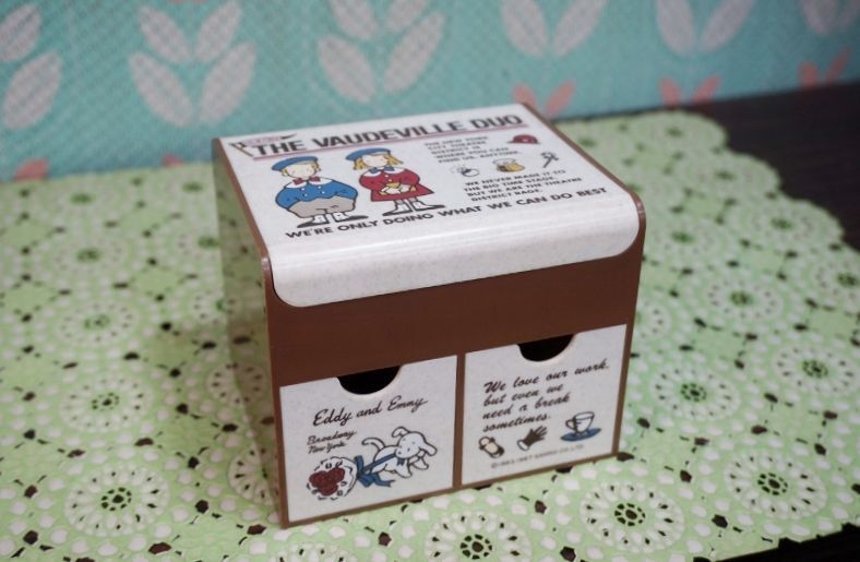 SANRIO サンリオ旧ロゴ THE VAUDEVILLE DUO 1987年 ミラー付き小物入れ