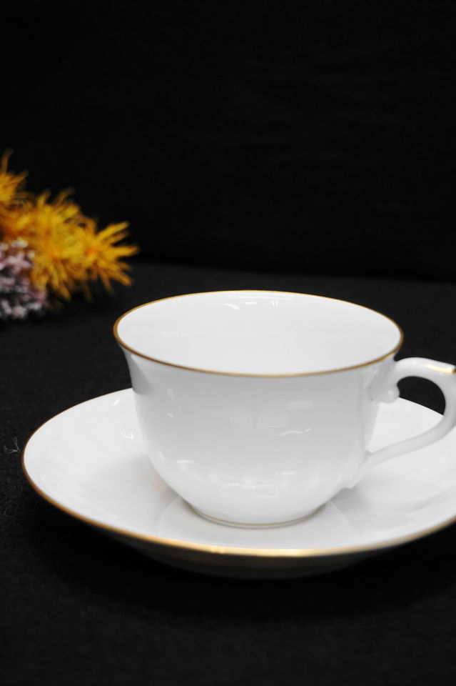 OKURA 大倉陶園 三菱石油 白磁 金彩 カップ＆ソーサー ホワイト 1客 C305