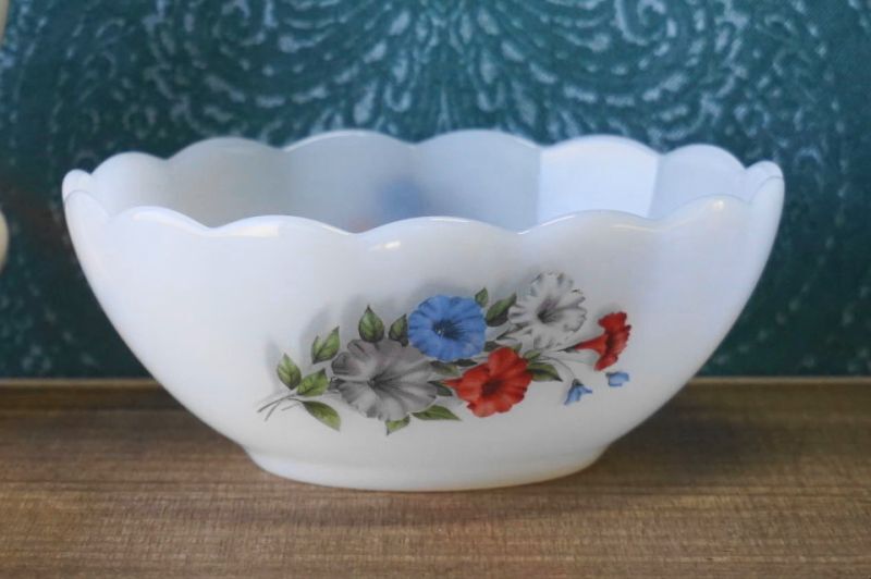 アルコパル フランス ミルクガラスボウル 花柄 スカラップ 1個 PL19