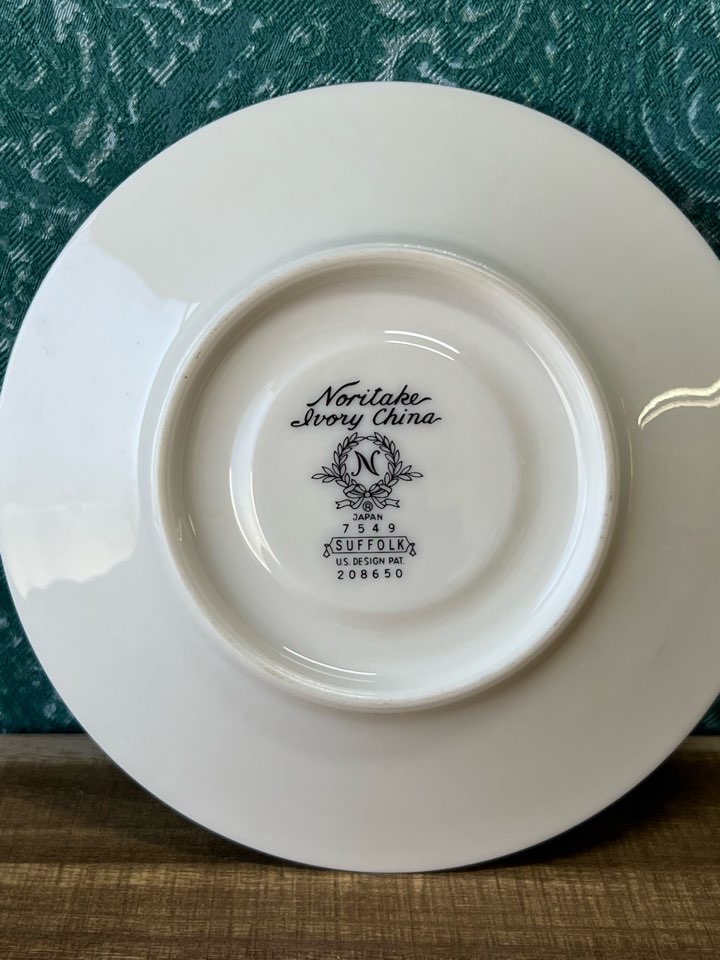 NORITAKEノリタケ アイボリーチャイナ サフォーク デミタスカップ
