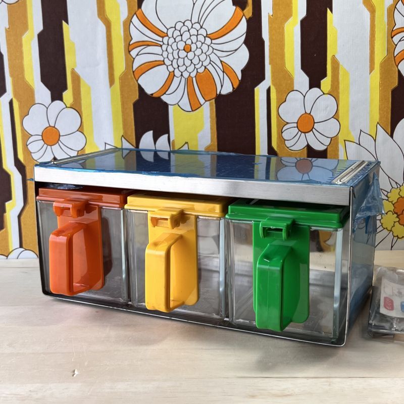 スチール製丈夫な三連調味料ケース 砂糖塩小麦粉 レトロポップ