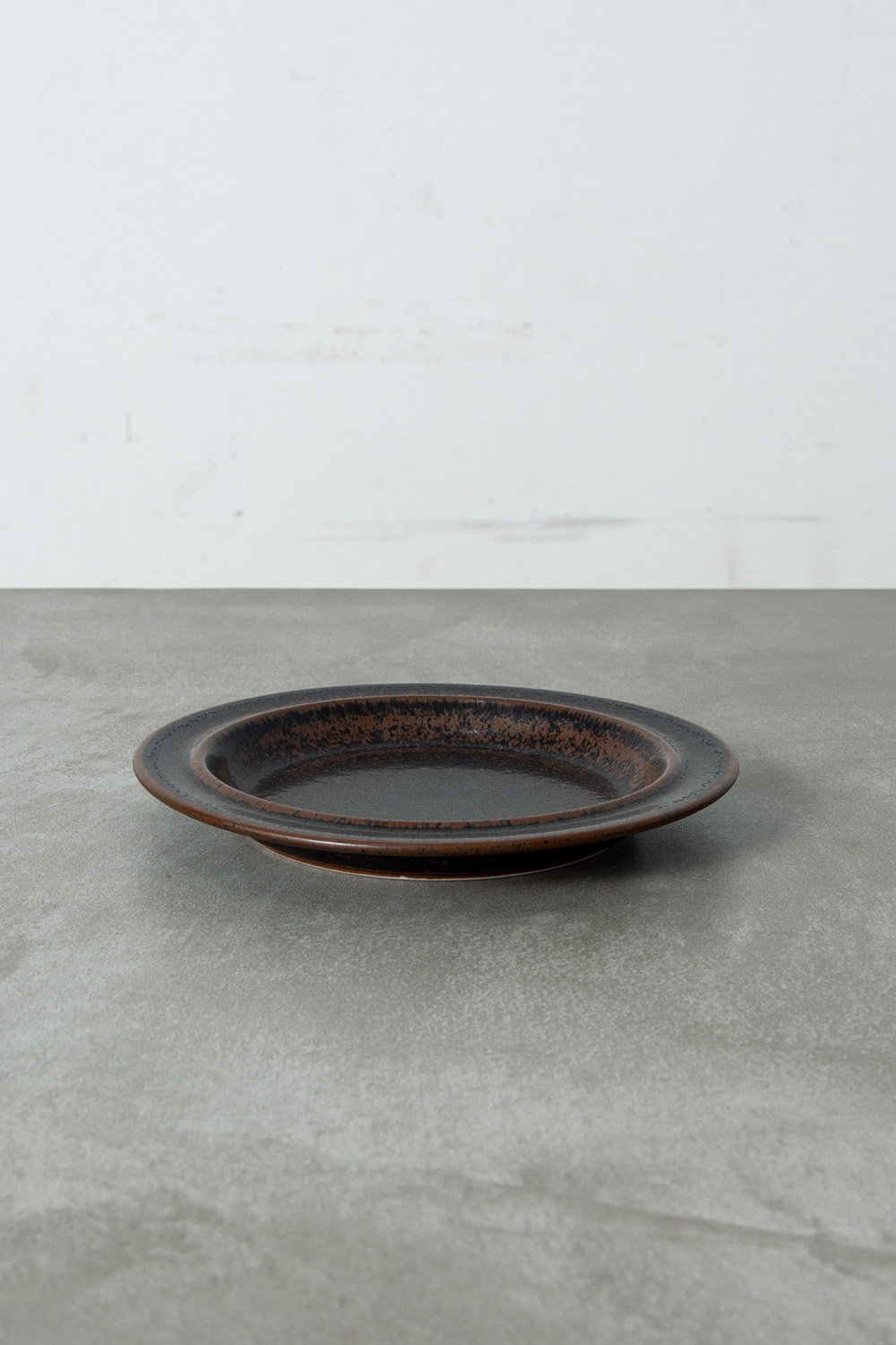 stoop | Plate 16 “Ruska” for ARABIA by Ulla Procope