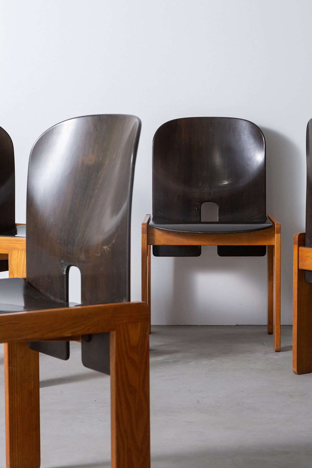 stoop | '121' Chair by Afra & Tobia Scarpa for Cassina in Wood