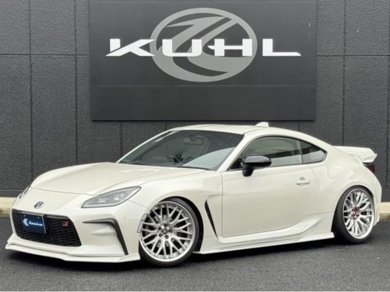 25年ぶりの86復活！ZN6型が今アツい！中古車はクールへお任せ