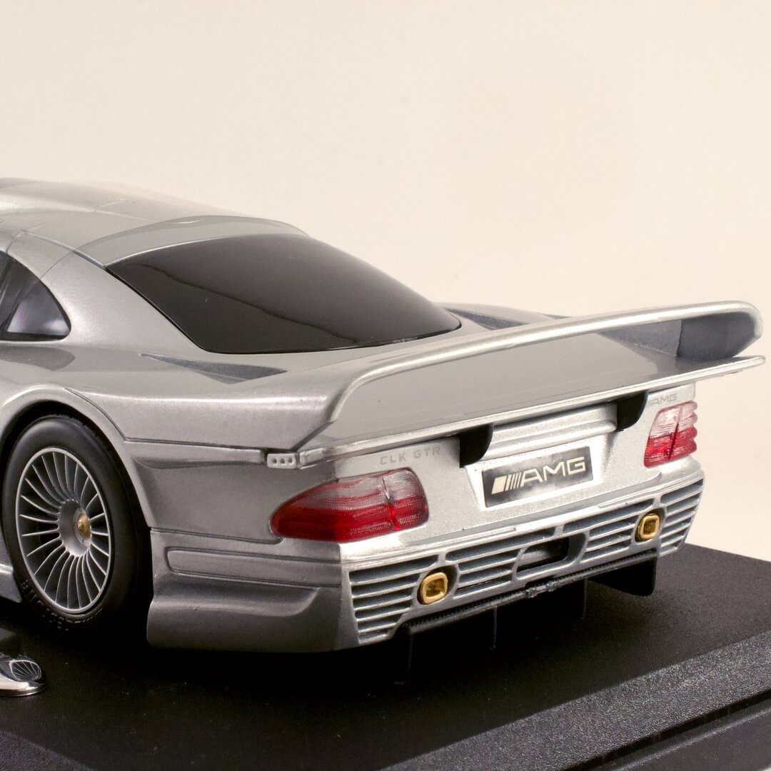 Maisto Mercedes CLK-GTR Street Version 1/18 - いずみ洋行のストア