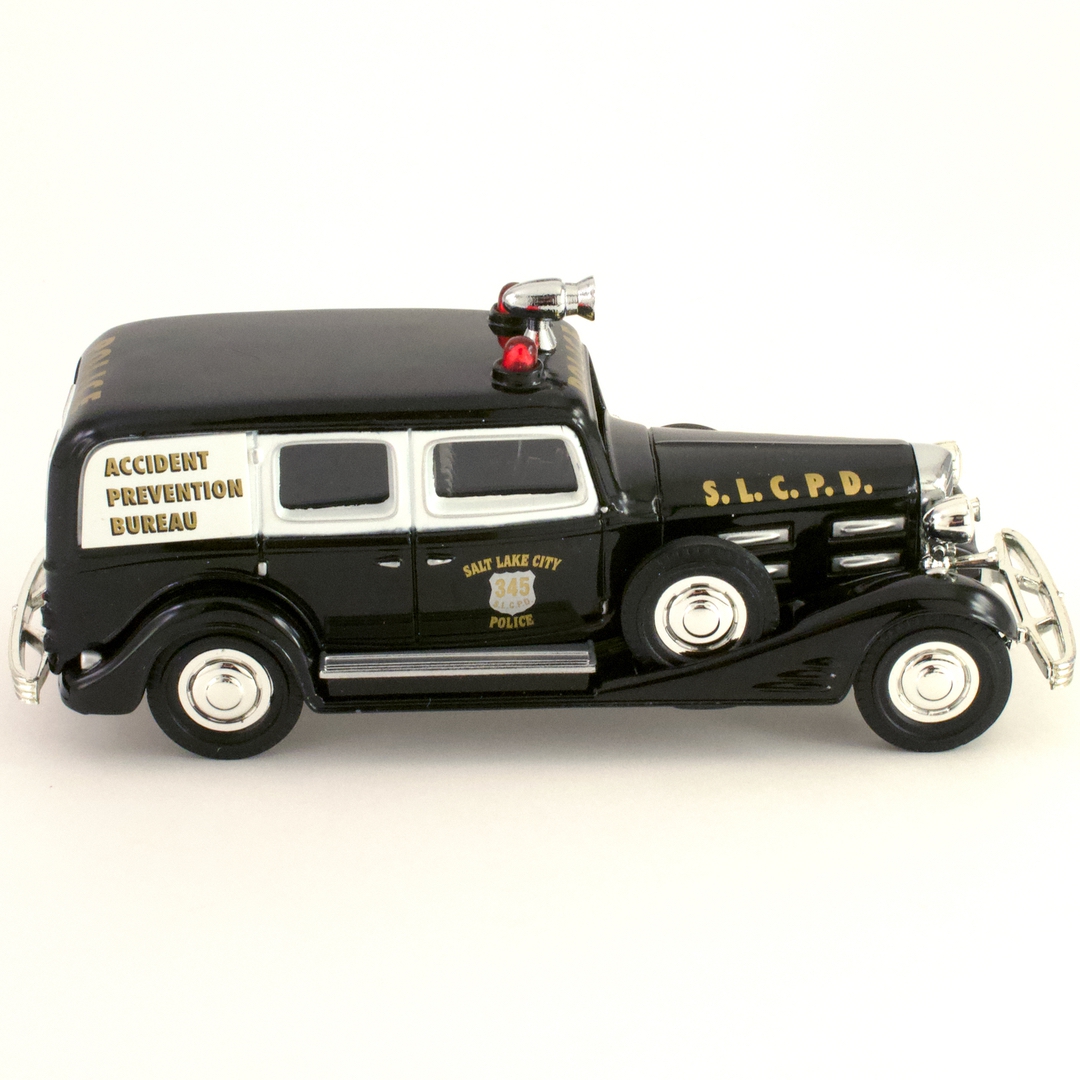 イギリス マッチボックス（matchbox） 1933 CADILLAC V16 DINKY